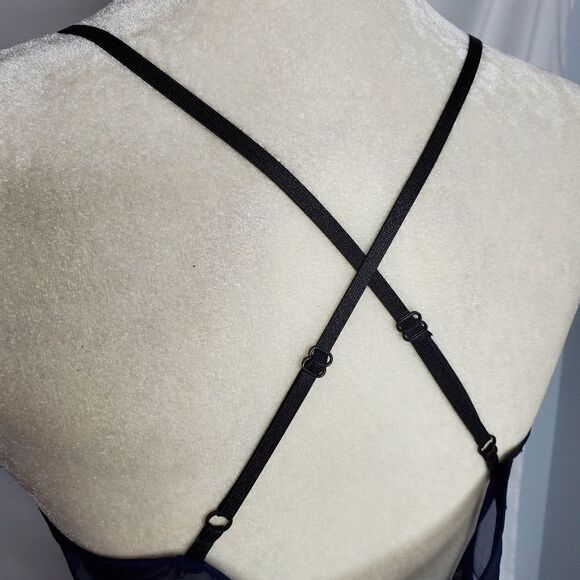 FLORAL spaghetti strap criss‎ cross faux wrap dress - Picture 6 of 13